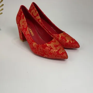 Heel 336 - 1 and 1/2 inches heels