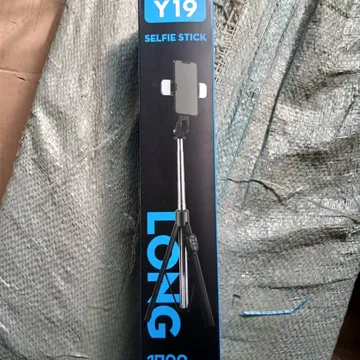 Y19 Long Selfie Stick Extendable Tripod Holder