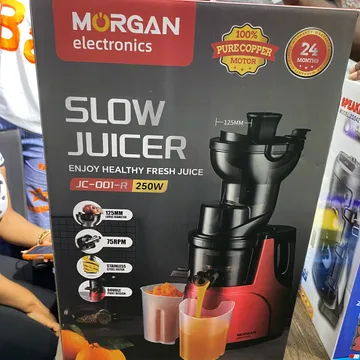 Slow juicer