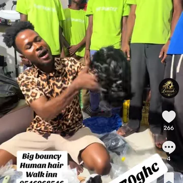 13*4 big bouncy curls. π― human hair ,very soft. can be bleached dyed and permed.
