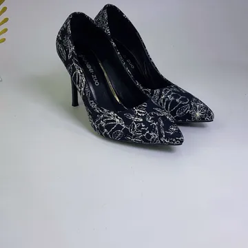 Heel 349 - 2 and 1/2 inches heel