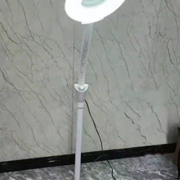 Magnifying Light
