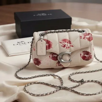 Coach kiss bag (21 cm) with box