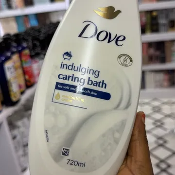 Dove Indulging Caring Bath Moisturising Cream 720ml
