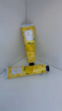 Lemon Moisturizing Hand Cream - 30g