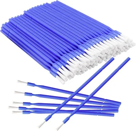 Micro swab applicator