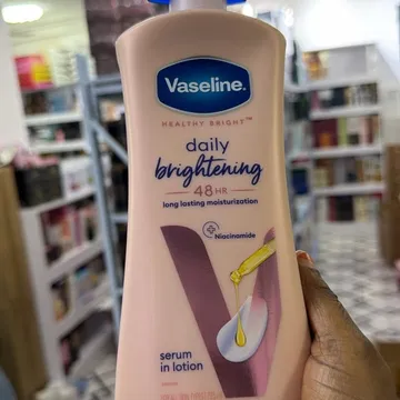 Vaseline Healthy Bright Daily Brightening Niacinamide Serum In Lotion 725ml