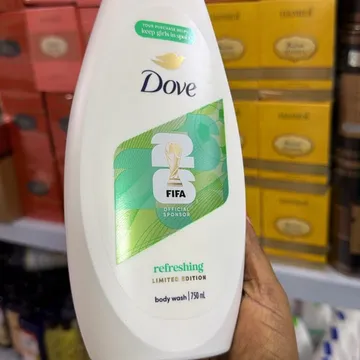 Dove Refreshing Limited Edition FIFA Body Wash 750ml