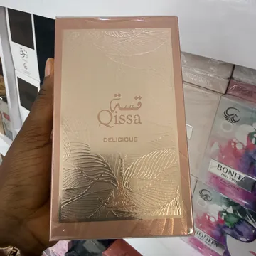 Qissa Delicious Fragrance Luxurious Scented Essence
