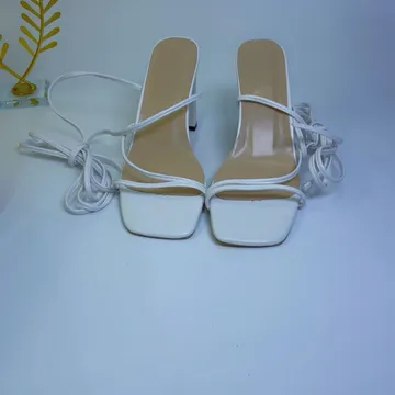 Heel 345 - 2 inches heels
