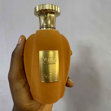 Voux Patisserie Emir Amber Bottle