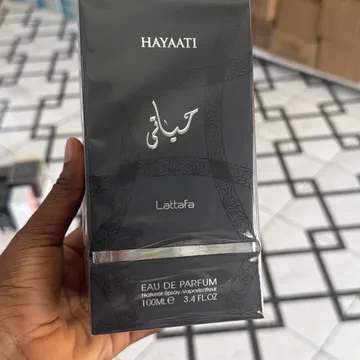 Hayaati Luxury Eau de Parfum by Lattafa 100ml