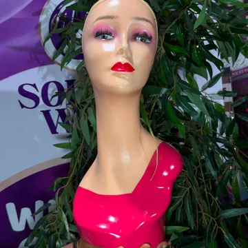 Non pierceable mannequin