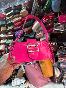Hot Leather Buckle Shoulder Bag