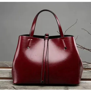 Red Wine Retro Patent Portable Bucket Bag