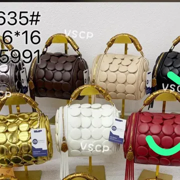 Meta hand Button bag