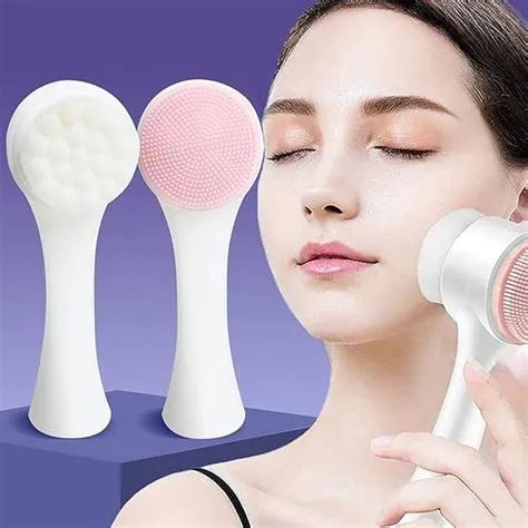 Facial Cleaning Brush