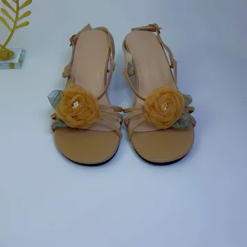 Heel 344 - 1 inch heels