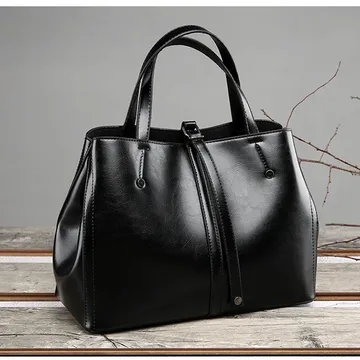 Black Retro Patent Portable Bucket Bag