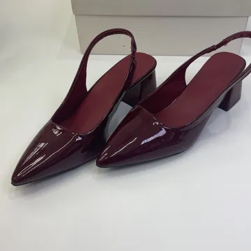 Heel 335 - 1 inch heels