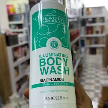 Beauty Formulas Illuminating Niacinamide Body Wash 750ml